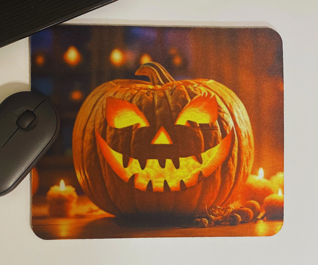 SMILING PUMPKIN MOUSE PAD