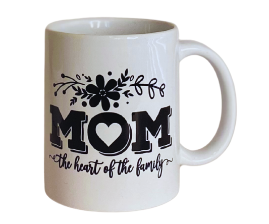 MOM THE HEART OF THE FAMILY 11 OZ MUG